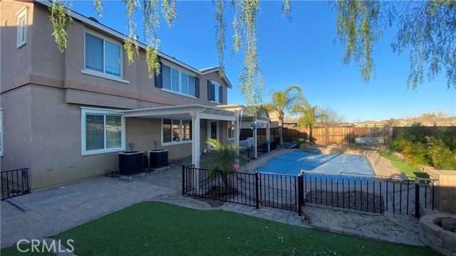 Detail Gallery Image 4 of 30 For 53051 Imperial, Lake Elsinore,  CA 92532 - 4 Beds | 2/1 Baths