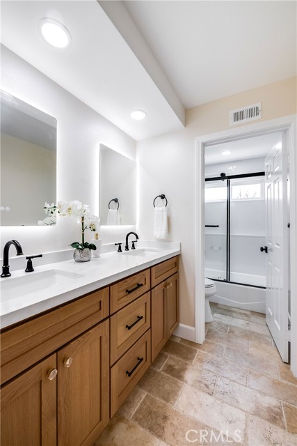 20516 Germain Street, Chatsworth CA: https://media.crmls.org/medias/c3348bc7-a899-4c48-a34c-996b56391e12.jpg