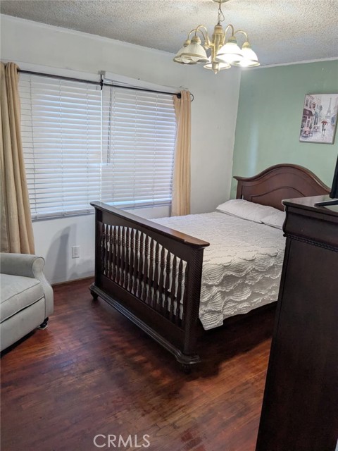10406 San Carlos, South Gate CA: https://media.crmls.org/medias/c3355be8-e453-478f-9d6c-9f0ab00e4aeb.jpg