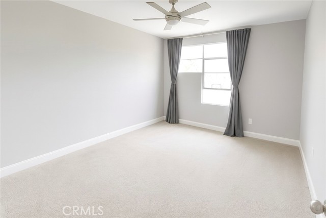 5350 White Oak Avenue, 105 photo 28