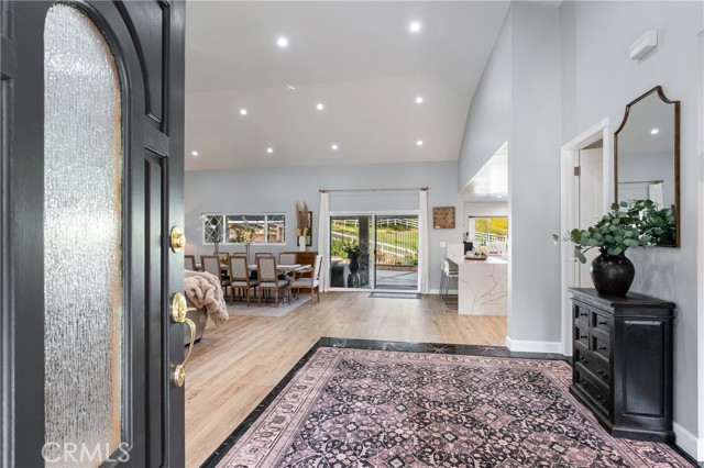Detail Gallery Image 3 of 25 For 95 Buckskin Rd, Bell Canyon,  CA 91307 - 4 Beds | 2/1 Baths