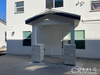 https://media.crmls.org/medias/c33720b0-c5b7-4c3a-b64b-46b4f5239b1a.jpg?preset=X-Large