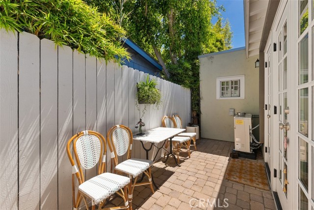 Detail Gallery Image 14 of 23 For 533 Lombardy Lane, Laguna Beach,  CA 92651 - 2 Beds | 1 Baths