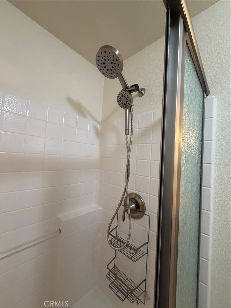 https://media.crmls.org/medias/c3378ab0-482f-4220-8d0e-1e8dbdb28074.jpg?preset=X-Large