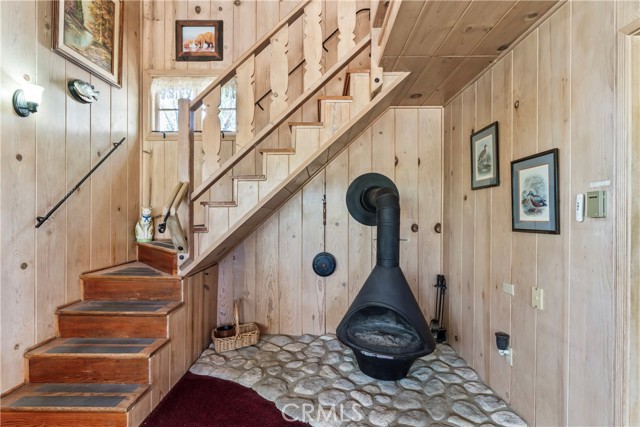 Detail Gallery Image 11 of 31 For 28810 Cedar Dr, Lake Arrowhead,  CA 92352 - 3 Beds | 2 Baths