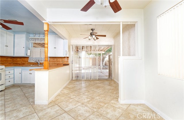 Detail Gallery Image 6 of 23 For 561 N 4th St, Blythe,  CA 92225 - 3 Beds | 2 Baths