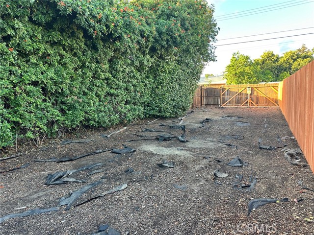 Detail Gallery Image 29 of 31 For 16817 San Fernando Mission, Granada Hills,  CA 91344 - 3 Beds | 2 Baths