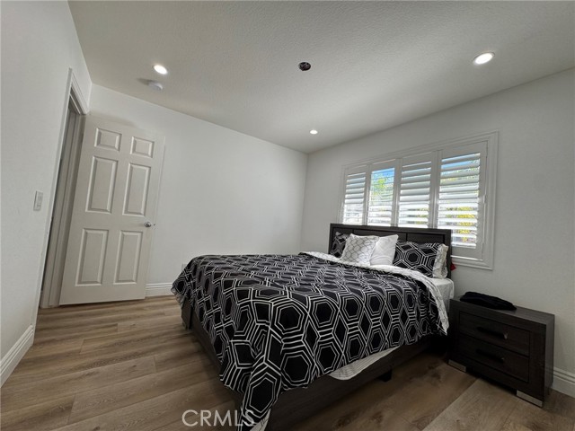Detail Gallery Image 26 of 39 For 664 Rembrandt, Corona,  CA 92882 - 4 Beds | 3 Baths
