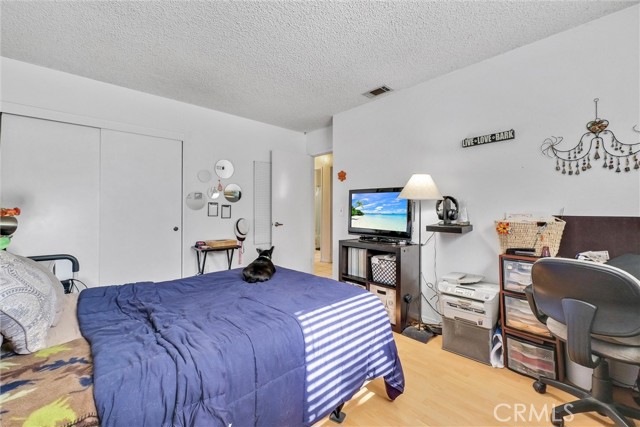 6765 Jadeite Avenue, Rancho Cucamonga CA: https://media.crmls.org/medias/c339e15b-a7d3-424b-a155-1df094c44011.jpg