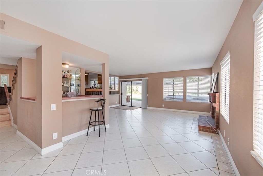 MLS #SR25220820 image #3