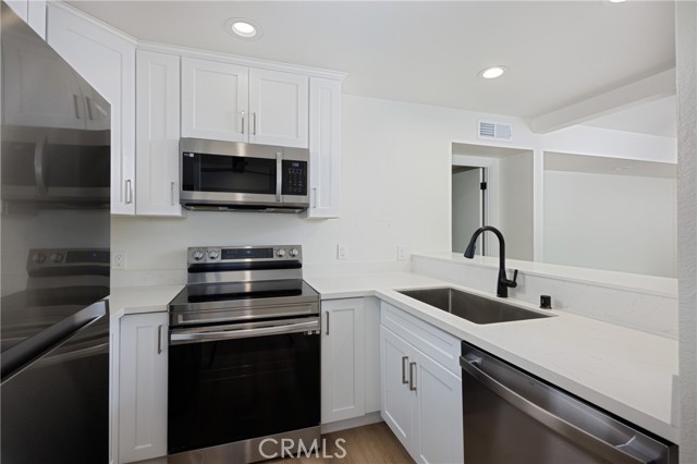 Front Image Thumbnail for CRLG26045716