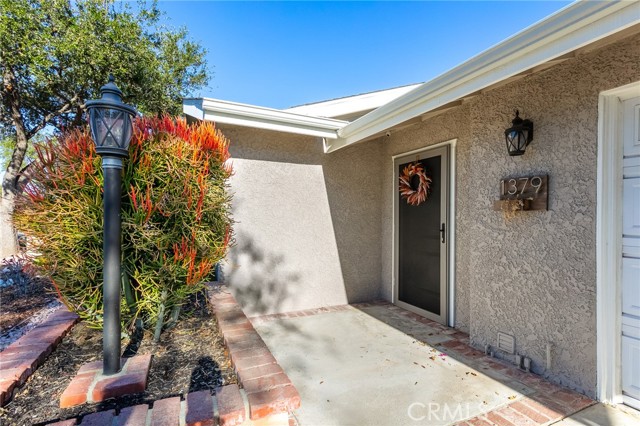 Detail Gallery Image 2 of 30 For 1379 E Avenida De Los Arboles, Thousand Oaks,  CA 91360 - 3 Beds | 2 Baths