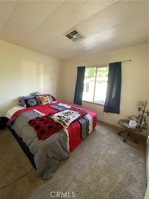 703 Oro Dam W Boulevard, Oroville CA: https://media.crmls.org/medias/c33c07dd-5c2c-4557-935b-6fd953f245e6.jpg