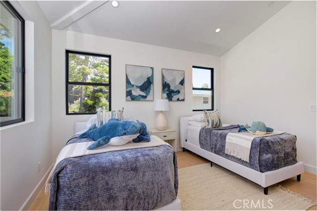 Detail Gallery Image 52 of 71 For 1157 8th St, Manhattan Beach,  CA 90266 - 5 Beds | 5/1 Baths