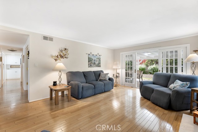 Detail Gallery Image 12 of 44 For 32 W Bonita, Simi Valley,  CA 93065 - 3 Beds | 2 Baths