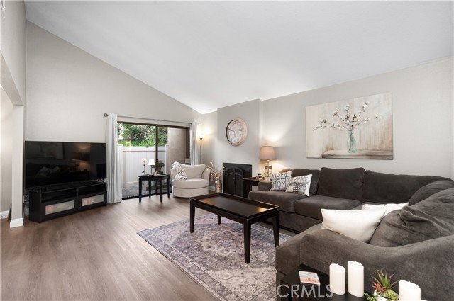 1137 Mountain Gate Road, Upland CA: https://media.crmls.org/medias/c33db0c0-012e-4d48-92e2-b3eb5e9a6117.jpg
