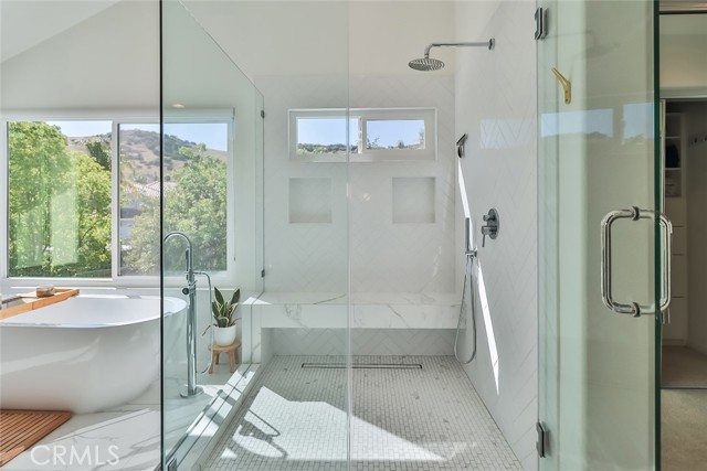2505 Peachwood Place, Westlake Village CA: https://media.crmls.org/medias/c33e4313-190a-46cf-bfd8-3fad7b9bec41.jpg