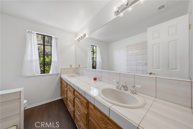 Detail Gallery Image 12 of 24 For 35562 Casa Vista, Yucaipa,  CA 92399 - 4 Beds | 2/1 Baths