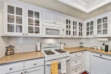 Detail Gallery Image 7 of 29 For 54 Sea Pine Ln, Newport Beach,  CA 92660 - 2 Beds | 2 Baths