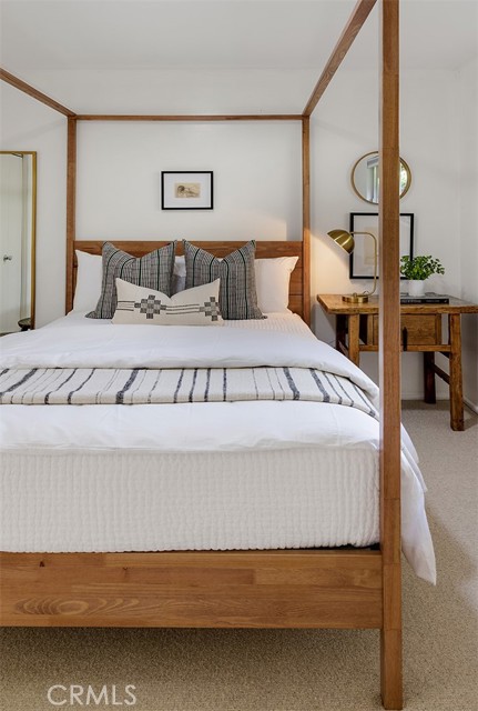 564 Seaward Road, Corona del Mar CA: https://media.crmls.org/medias/c3404aca-9837-4e2b-aad9-2a75e9ea6d2e.jpg