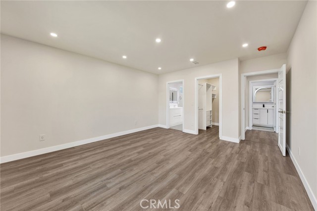 14625 Runnymede Street, Van Nuys CA: https://media.crmls.org/medias/c340aa3b-b31c-47b7-a4c8-3d3001fd2320.jpg
