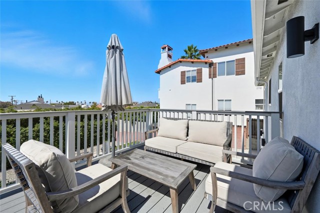 609 Gertruda, Redondo Beach, California 90277, 3 Bedrooms Bedrooms, ,3 BathroomsBathrooms,Residential,Sold,Gertruda,SB25261924