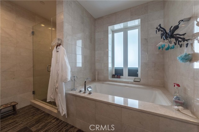 Detail Gallery Image 4 of 18 For 900 West Olympic Blvd 29j,  Los Angeles,  CA 90015 - 2 Beds | 3 Baths