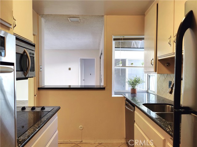 5625 Sumner Way, 208 photo 4