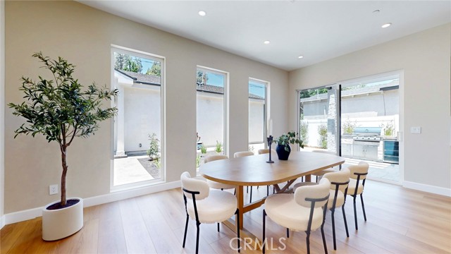 Image 19 of 75 For 421 Catalina Street