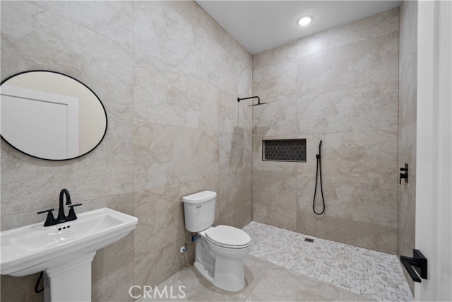 16360 Parthenia photo 58