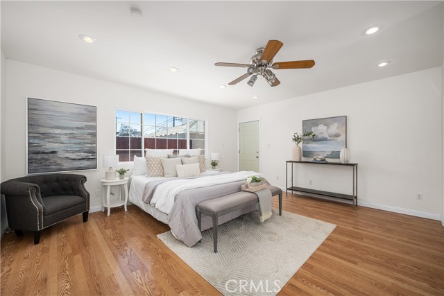 Detail Gallery Image 21 of 55 For 5530 E Mezzanine Way, Long Beach,  CA 90808 - 4 Beds | 3/1 Baths