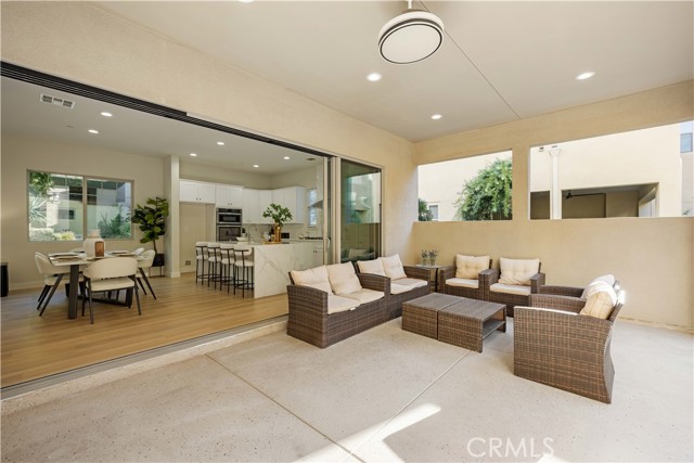 Detail Gallery Image 23 of 70 For 126 Interval, Irvine,  CA 92618 - 5 Beds | 4 Baths