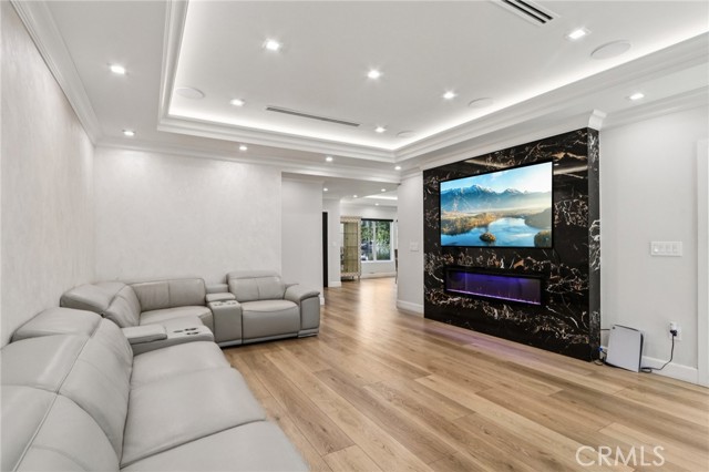 16751 Devonshire Street, Granada Hills CA: https://media.crmls.org/medias/c345af5c-20b2-48fd-a2fe-be6cded0fbd6.jpg