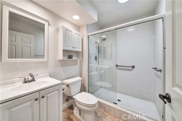 28229 Nebrija, Mission Viejo CA: https://media.crmls.org/medias/c3460986-be68-413a-967a-3bc1e8749cbc.jpg