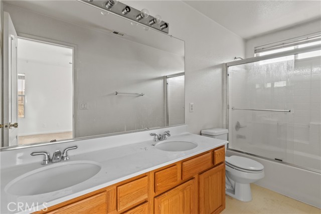 45629 Barham Avenue, Lancaster CA: https://media.crmls.org/medias/c3463260-bc35-4dd8-947b-c74724b10c90.jpg