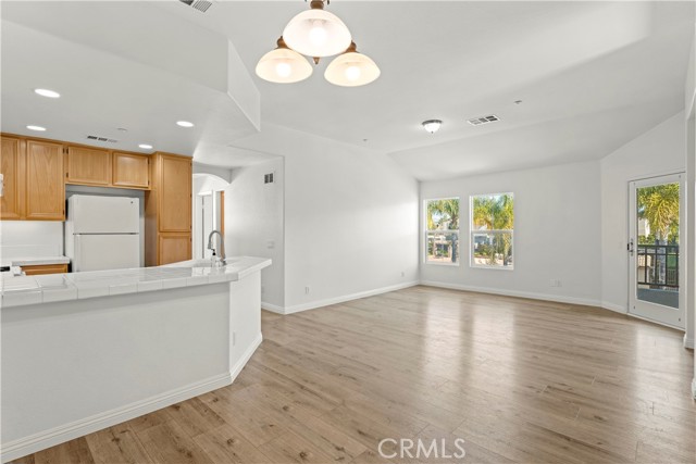 Detail Gallery Image 6 of 27 For 25178 Meadow Walk #2,  Murrieta,  CA 92562 - 2 Beds | 2 Baths