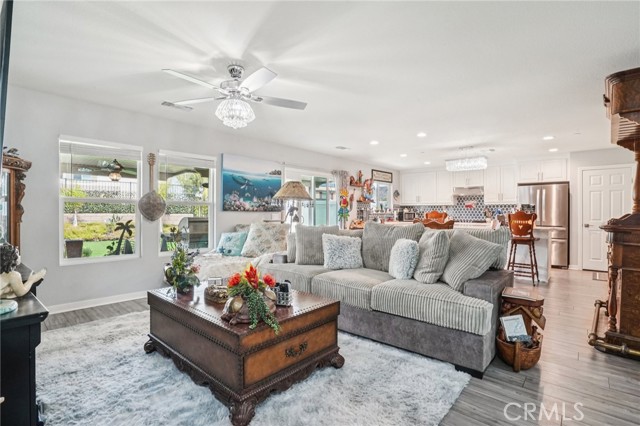 Detail Gallery Image 5 of 56 For 568 Corkwood St, Hemet,  CA 92543 - 3 Beds | 2 Baths
