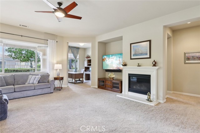 Detail Gallery Image 6 of 64 For 5545 Corte Vallarta, Hemet,  CA 92545 - 2 Beds | 2 Baths