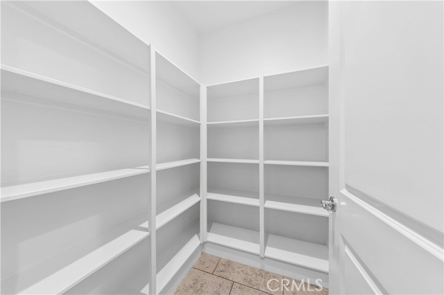 Detail Gallery Image 34 of 68 For 111 Great Oak, Irvine,  CA 92602 - 5 Beds | 5/1 Baths