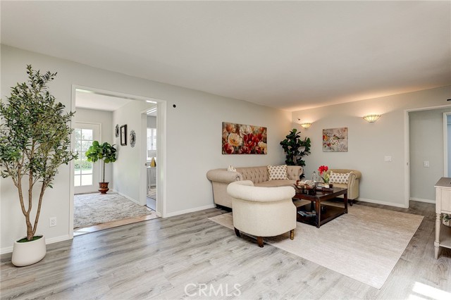 Detail Gallery Image 9 of 30 For 26134 Roymor Dr, Calabasas,  CA 91302 - 4 Beds | 3 Baths