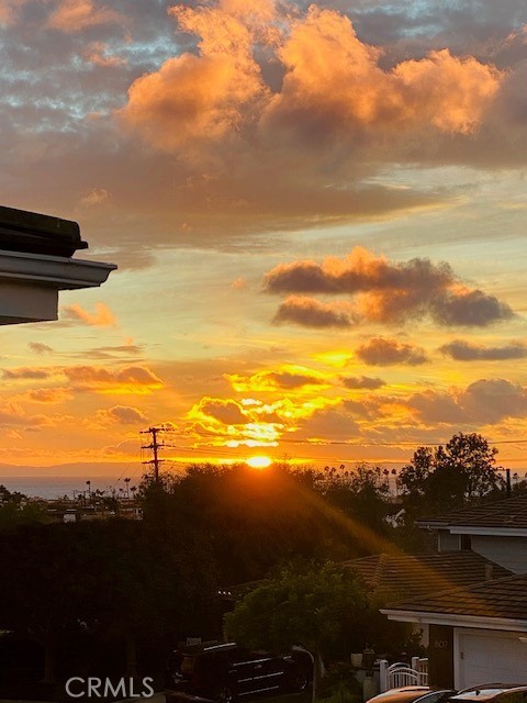 820 Gardenia Way, Corona del Mar CA: https://media.crmls.org/medias/c34ac676-b97c-46d0-887b-5dd908093425.jpg