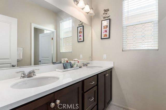 Detail Gallery Image 22 of 30 For 40029 Calle Real #28,  Murrieta,  CA 92563 - 4 Beds | 2/1 Baths