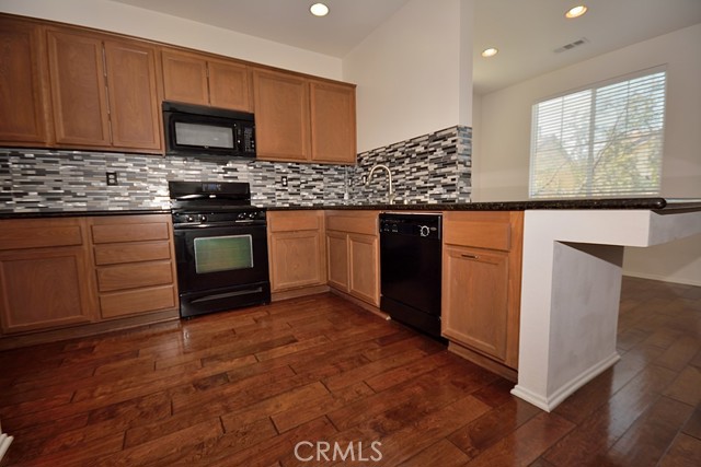 3331 North Ventura Road photo 7