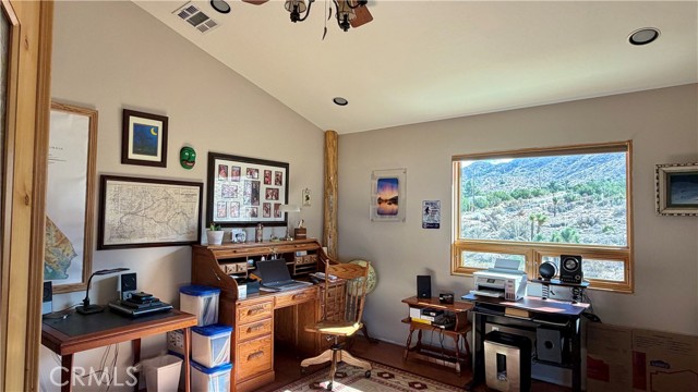 Detail Gallery Image 39 of 68 For 275 Canyon, Pinon Hills,  CA 92371 - 3 Beds | 2/1 Baths