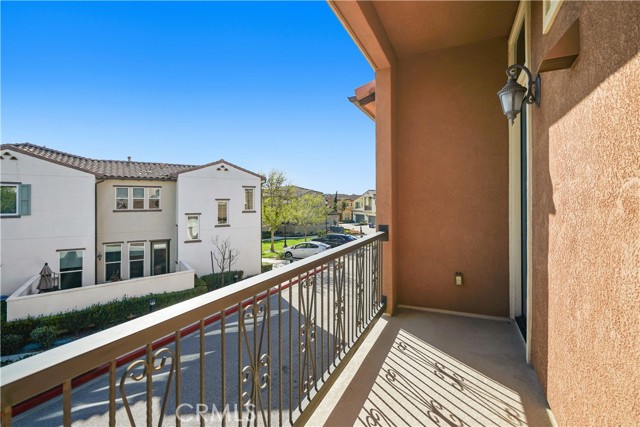 Detail Gallery Image 10 of 63 For 11253 Paseo Lomaso, Porter Ranch,  CA 91326 - 2 Beds | 2 Baths