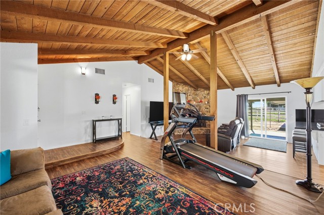 Detail Gallery Image 10 of 37 For 29041 Calle De Caballos, Menifee,  CA 92585 - 3 Beds | 2 Baths