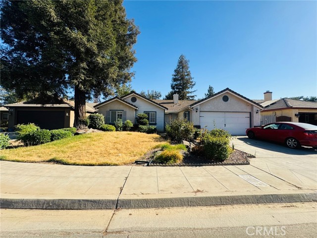 Detail Gallery Image 1 of 26 For 4189 W Providence Ave, Fresno,  CA 93722 - 3 Beds | 2 Baths