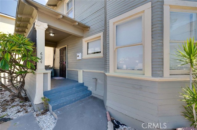 Detail Gallery Image 3 of 33 For 624 Cedar Ave, Long Beach,  CA 90802 - 3 Beds | 2 Baths