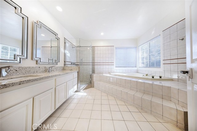 Detail Gallery Image 26 of 49 For 2255 E Chevy Chase Dr, Glendale,  CA 91206 - 4 Beds | 3 Baths