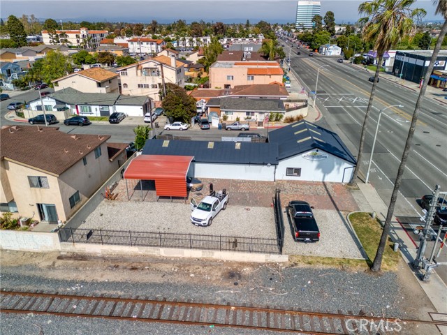 7511 Warner Avenue, Huntington Beach, California 92647, ,Commercial Sale,For Sale,7511 Warner Avenue,CROC23180499